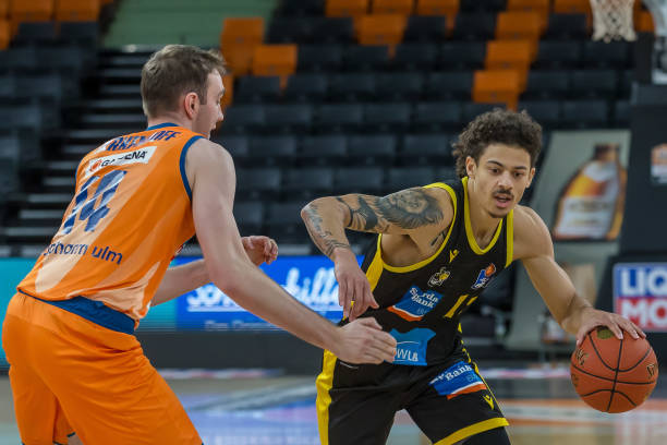 都成为考量 都成为考量