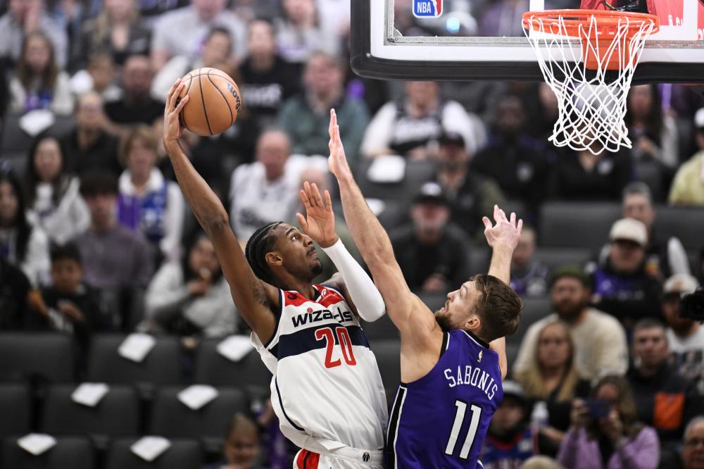 里海报上究 里海报上究